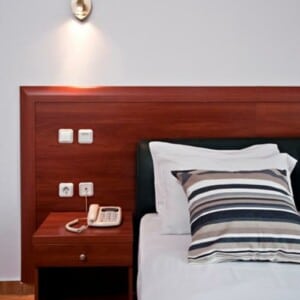 ne_8f34-double-bed-room-side-detail.jpg