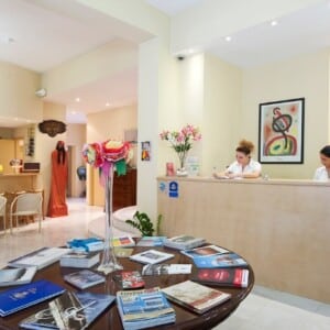 ne_9d8e-reception_bar.jpg
