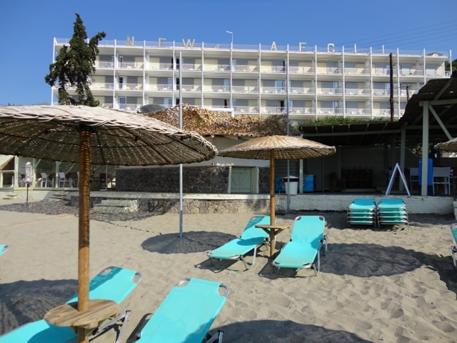 ne_9ea7-askeli_hotel_beach.jpg