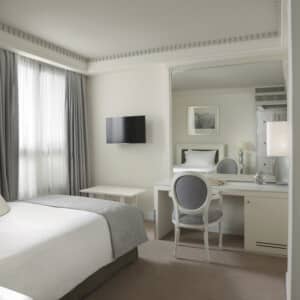 ne_NJV-Athens-Plaza-Rooms-M-11.jpg