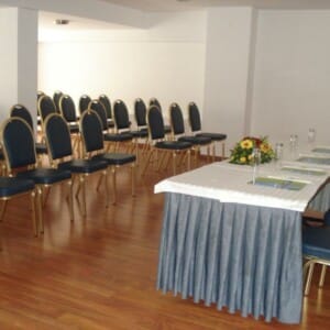 ne_fc69-meeting-room.jpg