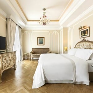 ne_luxATHGLgr-245893-King-Deluxe-Guest-Room-Med_result.jpg