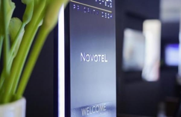 ne_e9d7-novotel_lobby_86982234_web-1.jpg