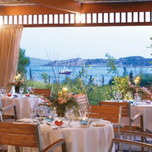 13-Enjoy-a-relaxed-Sea-View-Venue